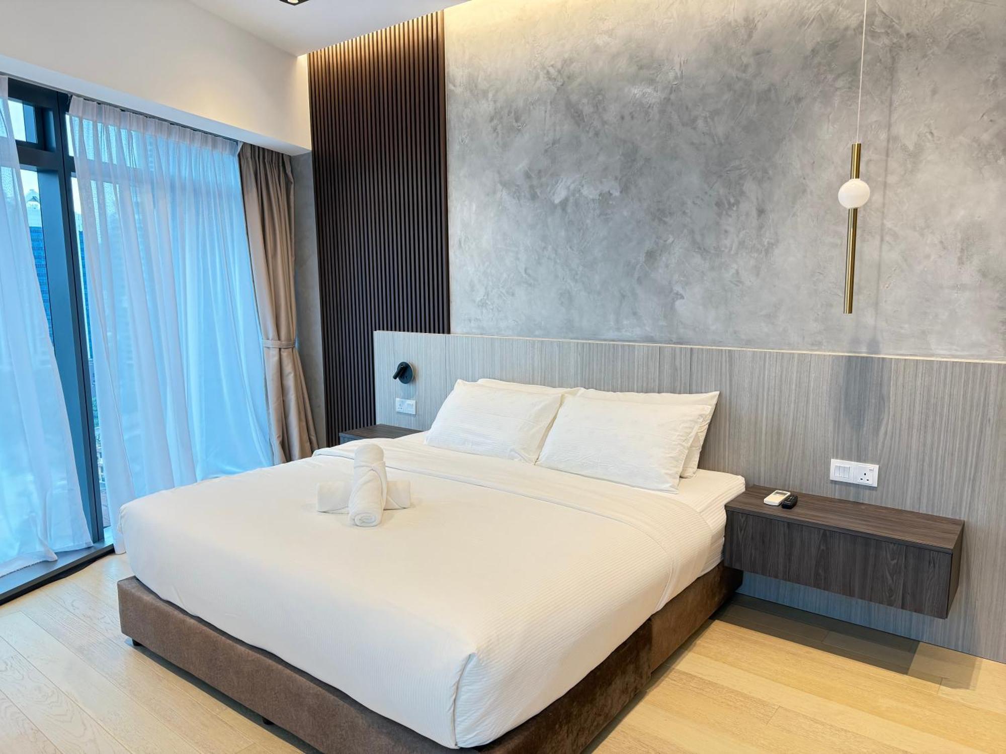 Apartment Night At Eaton Residences Klcc
