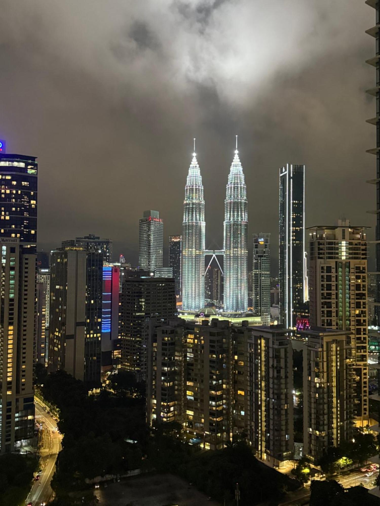 Night At Eaton Residences Klcc *